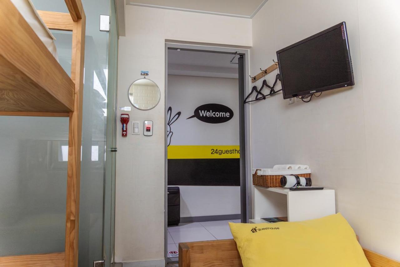 24 Guesthouse Dongdaemun Market Сеул Екстер'єр фото