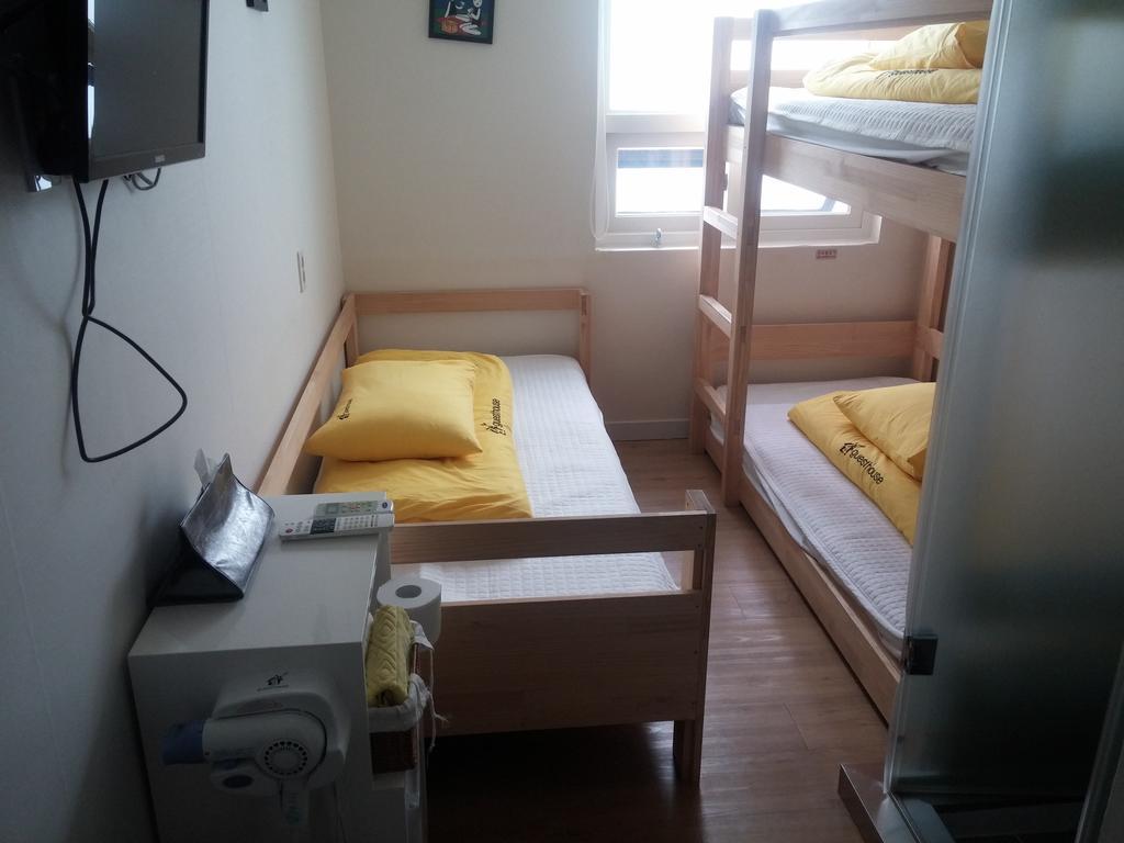 24 Guesthouse Dongdaemun Market Сеул Екстер'єр фото